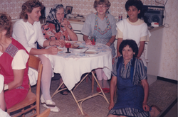 Kuharice peču 1985.