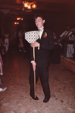 Zaručnjak tanca s metlom 1985.
