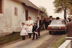 Svatovi zaručnjakov Gabriele i Josefa Grandits 1984. 		